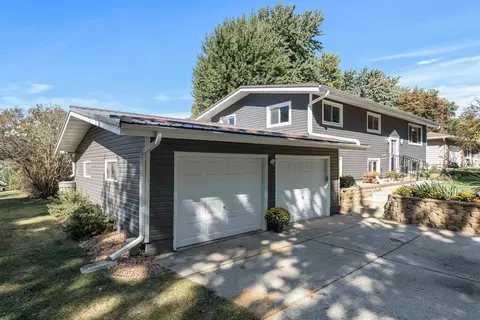 536 4th St N, Winsted, MN 55395 photo 2