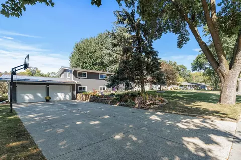 536 4th St N, Winsted, MN 55395 photo 4