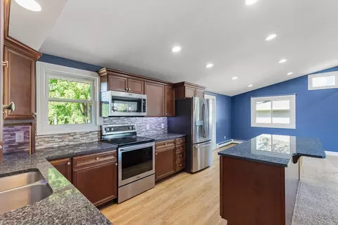 536 4th St N, Winsted, MN 55395 photo 11