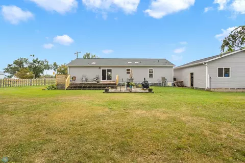 141 4th St, Walcott, ND 58077 photo 5