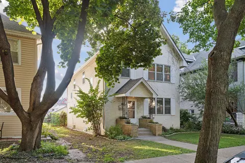 1127 6th St NE, Minneapolis, MN 55413
