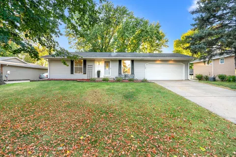 7756 Iverson Ave S, Cottage Grove, MN 55016