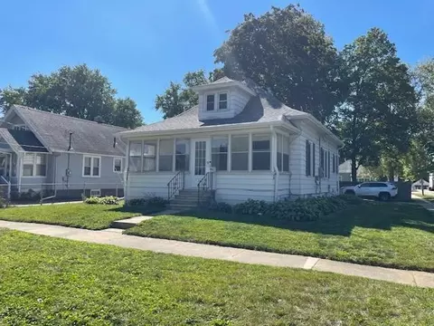 235 10th Ave NE, Rochester, MN 55906