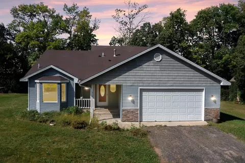513 5th St SW, Saint Michael, MN 55376