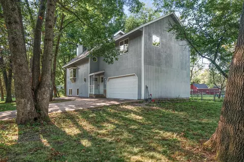 915 88th Ave NW, Coon Rapids, MN 55433