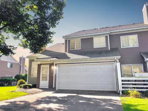 9956 Fillmore St NE, Blaine, MN 55434