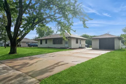 8021 Scott Blvd, Cottage Grove, MN 55016