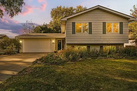 1709 Hodgson Rd, North Mankato, MN 56003