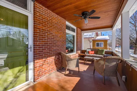 855 Tuscarora Ave, Saint Paul, MN 55102