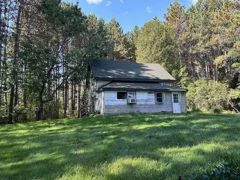 7680 Sauna Rd, Embarrass, MN 55732