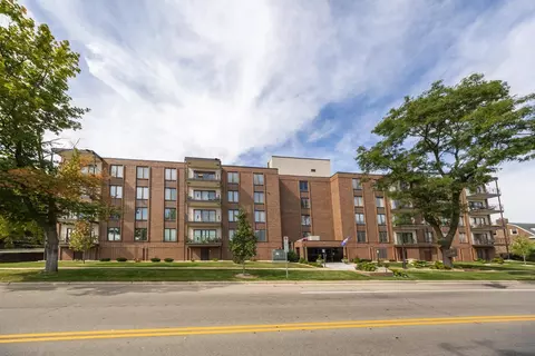 317 6th Ave SW #306, Rochester, MN 55902