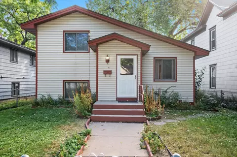 713 Pierce St NE, Minneapolis, MN 55413