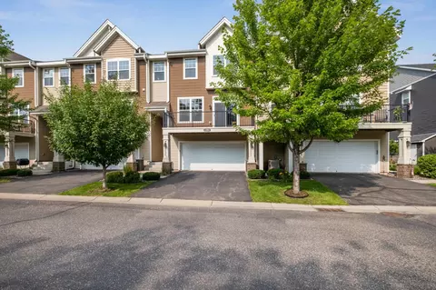 11904 Emery Village Dr N #2902, Champlin, MN 55316