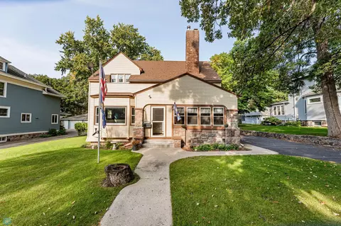 1124 Summit Ave, Detroit Lakes, MN 56501