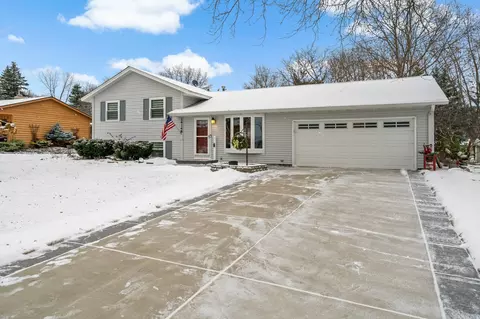 14148 Glazier Ave, Apple Valley, MN 55124