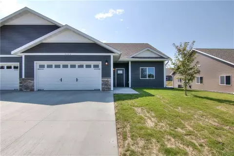 3443 Iris Dr, Eau Claire, WI 54703