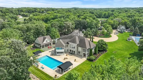 9130 195th St E, Prior Lake, MN 55372