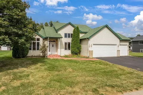 1009 118th Ave NE, Blaine, MN 55434