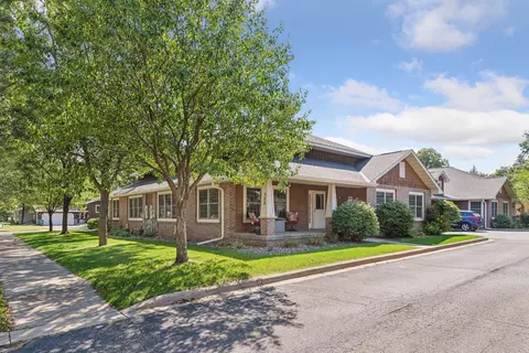 506 W 3rd St, Monticello, MN 55362