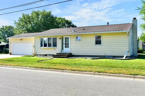 4765 W 8th St, Winona, MN 55987