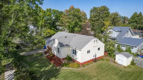 421 1st St, Moose Lake, MN 55767
