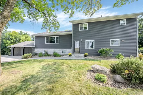 8488 377th Ave, Blue Earth, MN 56013