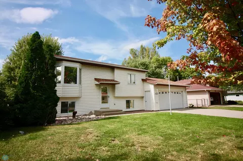 1031 Western Rd, Wahpeton, ND 58075