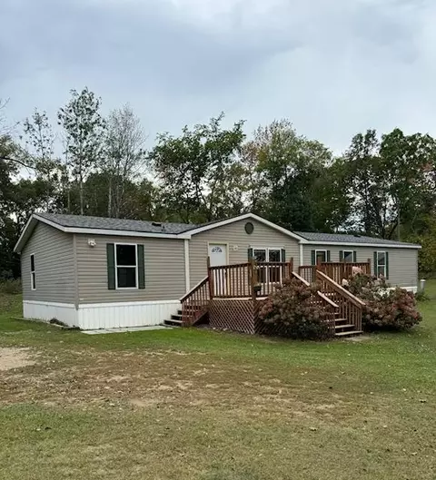 723 W 1st St, Richville, MN 56576
