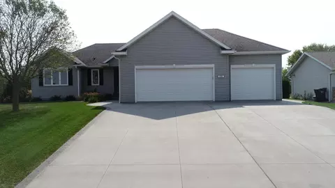 516 1st Ave SE, Grand Meadow, MN 55936