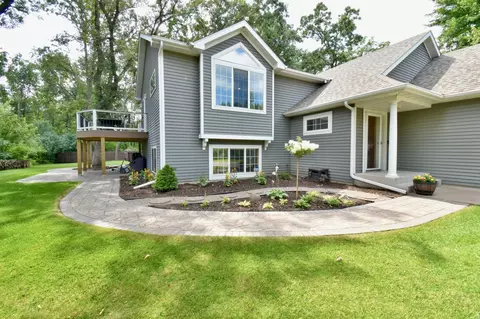 1746 Maple Ln, Saint Cloud, MN 56304 photo 3