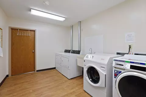 2425 E Franklin Ave #411, Minneapolis, MN 55406 photo 20