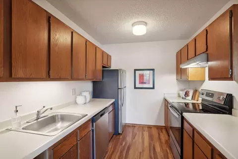2425 E Franklin Ave #411, Minneapolis, MN 55406 photo 8