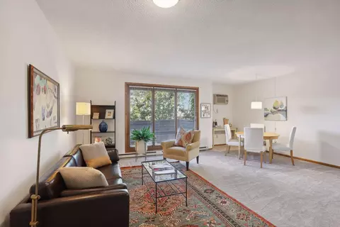 2425 E Franklin Ave #411, Minneapolis, MN 55406