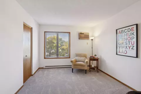 2425 E Franklin Ave #411, Minneapolis, MN 55406 photo 15