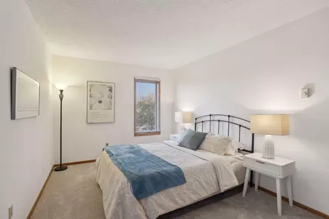 2425 E Franklin Ave #411, Minneapolis, MN 55406 photo 11