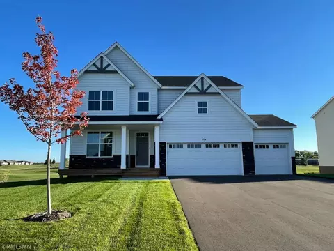 915 Buffalo St NW, Delano, MN 55328