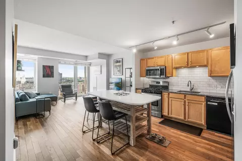 929 Portland Ave #1207, Minneapolis, MN 55404