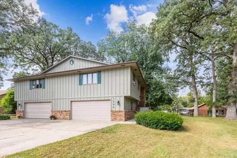 1294 Rolling Oaks Ln NW, Hutchinson, MN 55350