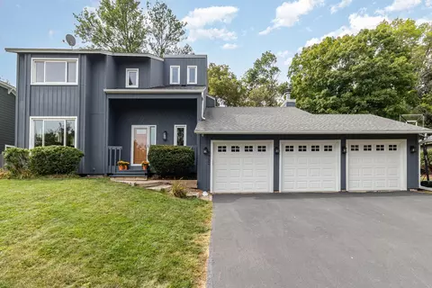 6952 Autumn Ter, Eden Prairie, MN 55346