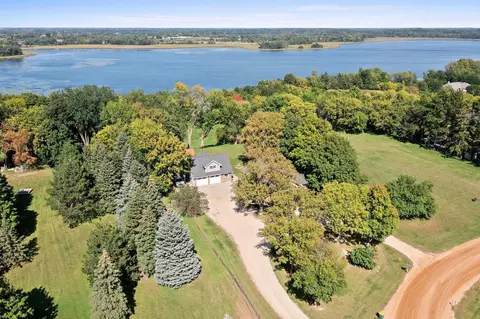 2585 Highland Rd, Minnetrista, MN 55359