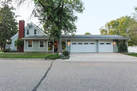 571 1st Ave, Wanamingo, MN 55983