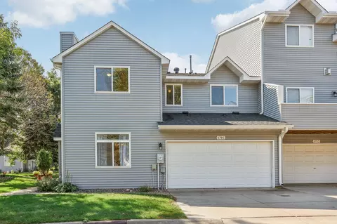 679 Woodduck Dr, Woodbury, MN 55125