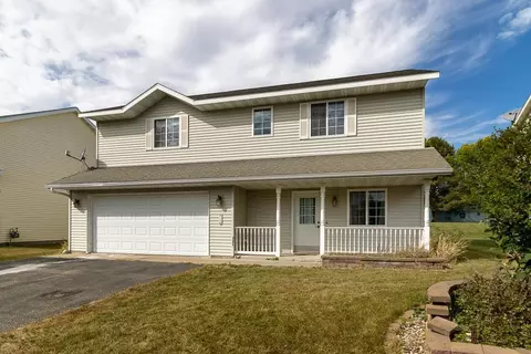 112 Savannah Ct, Mankato, MN 56001
