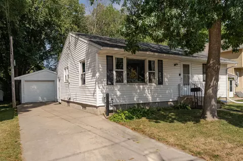 715 9th St SE, Rochester, MN 55904
