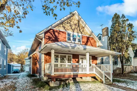 2747 Queen Ave N, Minneapolis, MN 55411