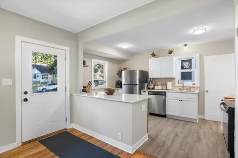 1952 Nevada Ave E, Saint Paul, MN 55119