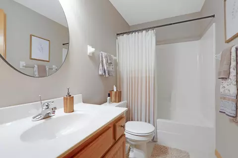 3426 Eagan Oaks Ct, Eagan, MN 55123 photo 33