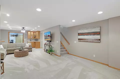 3426 Eagan Oaks Ct, Eagan, MN 55123 photo 23