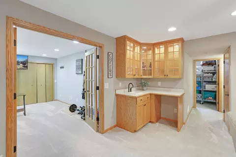 3426 Eagan Oaks Ct, Eagan, MN 55123 photo 30