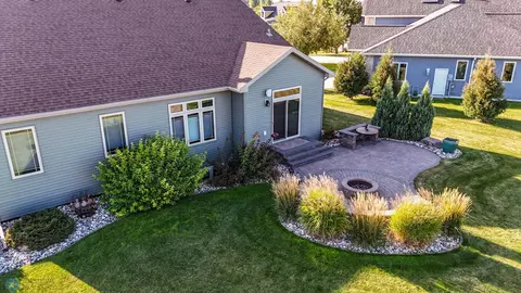 813 Birdie Ct, Mapleton, ND 58059 photo 8